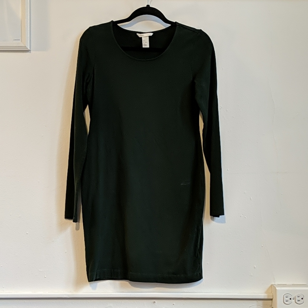H&M Basics Long Sleeve Form Fitting Tshirt…